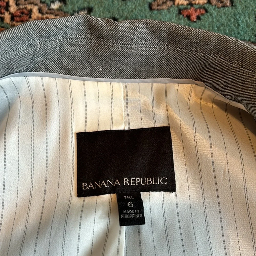 Banana Republic Tall Women’s Wool Blazer - Picture 9 of 9